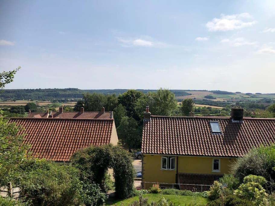 St Anthony'S, Bright Perkily Decorated 3 Bedroom House Ampleforth Kültér fotó