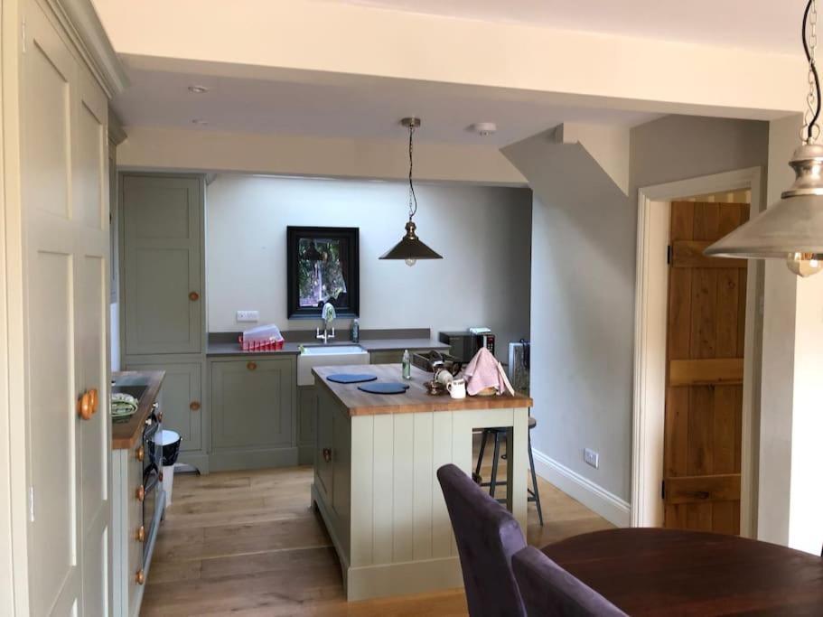 St Anthony'S, Bright Perkily Decorated 3 Bedroom House Ampleforth Kültér fotó